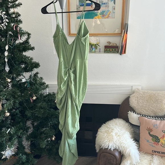 PrettyLittleThing Midi Draped Dress NWOT - Picture 5 of 5